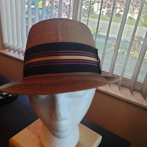 Dobbs Milan Straw Stingy Brim Fedora - Picture 4 of 8